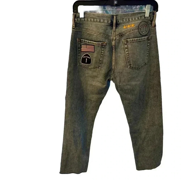 Pacsun patched girlfriend jeans, patches, distressed, raw hem. Size 24 - Picture 2 of 16